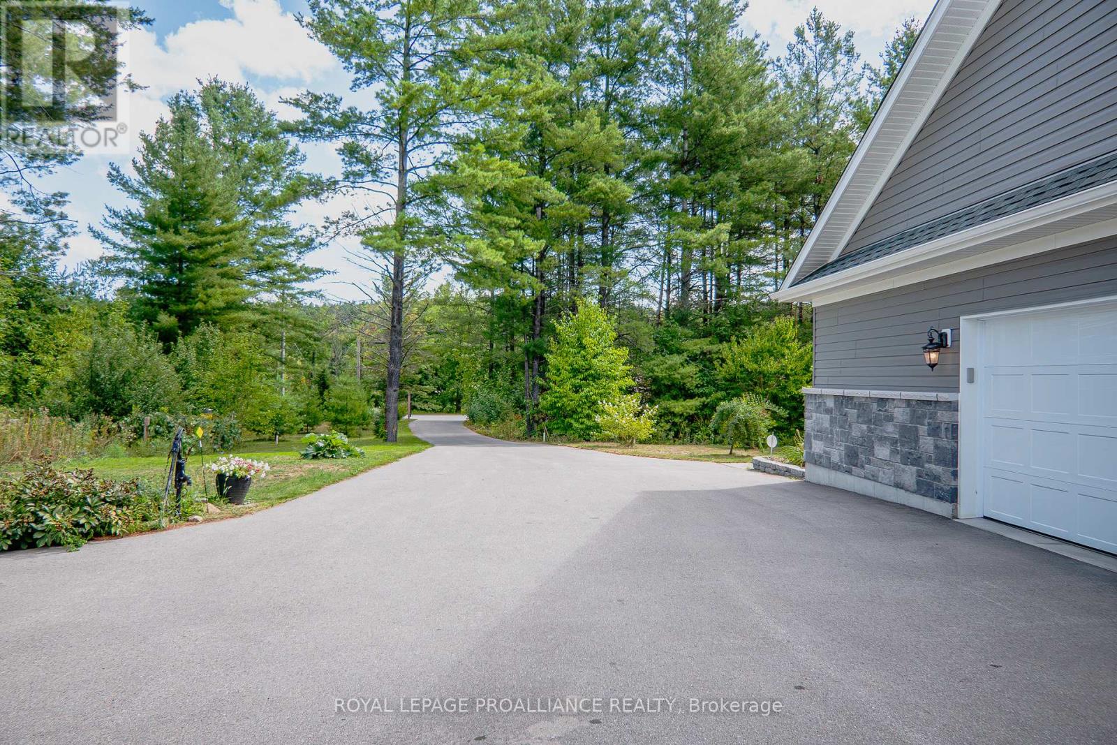 770 Victoria Street N, Tweed, Ontario  K0K 3J0 - Photo 14 - X12364878