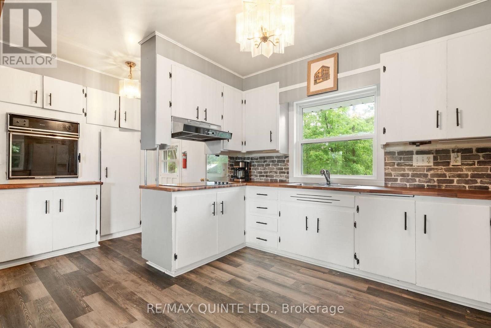 14184 Highway 62, Madoc, Ontario  K0K 2K0 - Photo 8 - X12365867