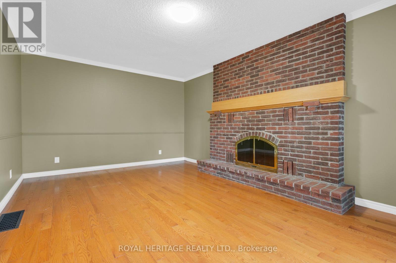 10 Briarwood Crescent, Belleville, Ontario  K8N 5J7 - Photo 20 - X12366104