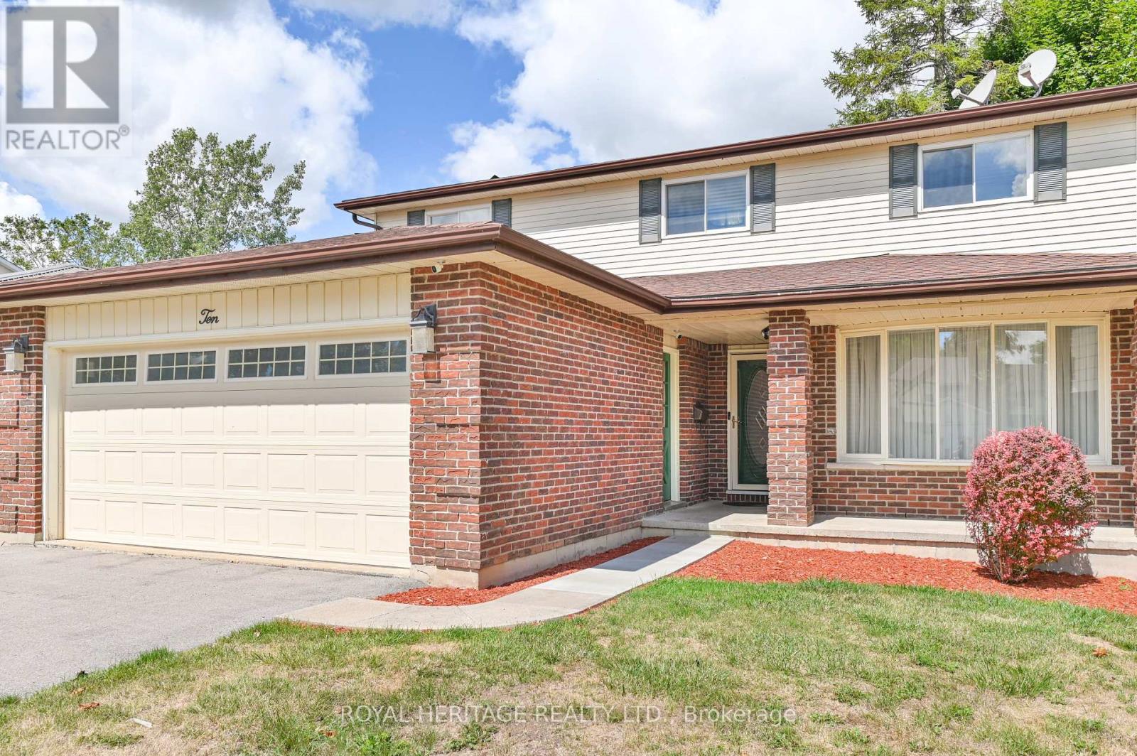 10 Briarwood Crescent, Belleville, Ontario  K8N 5J7 - Photo 4 - X12366104