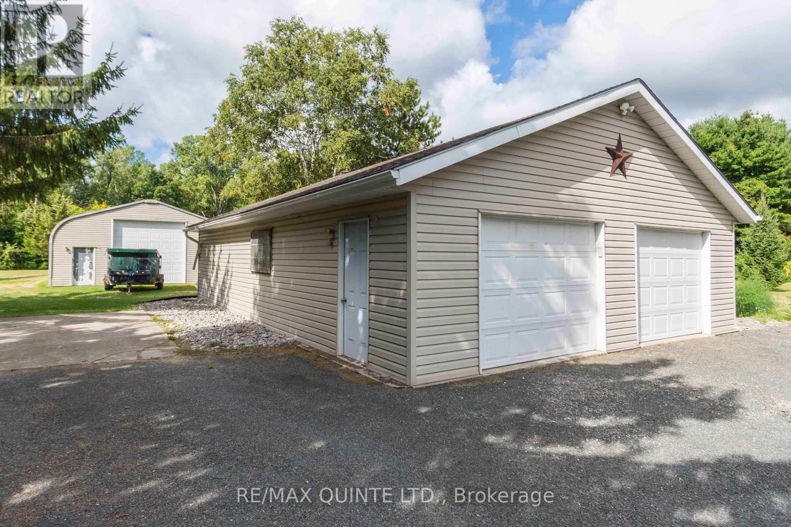 143 Taft Road, Prince Edward County, Ontario  K0K 1L0 - Photo 7 - X12366752