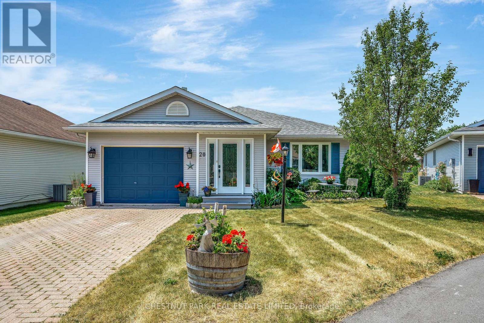 20 MONROE COURT, Prince Edward County, Ontario