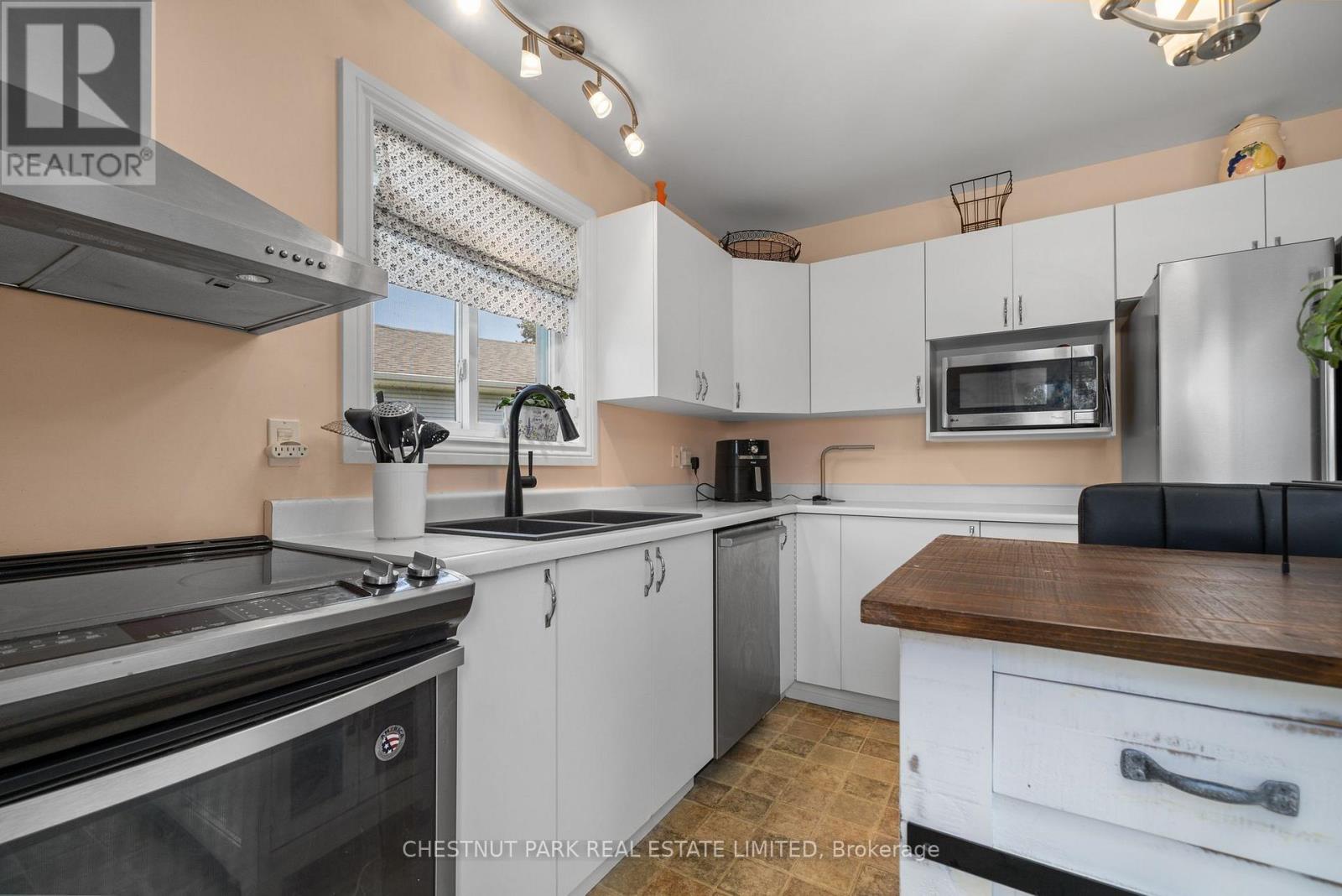 20 Monroe Court, Prince Edward County, Ontario  K0K 3L0 - Photo 18 - X12366758