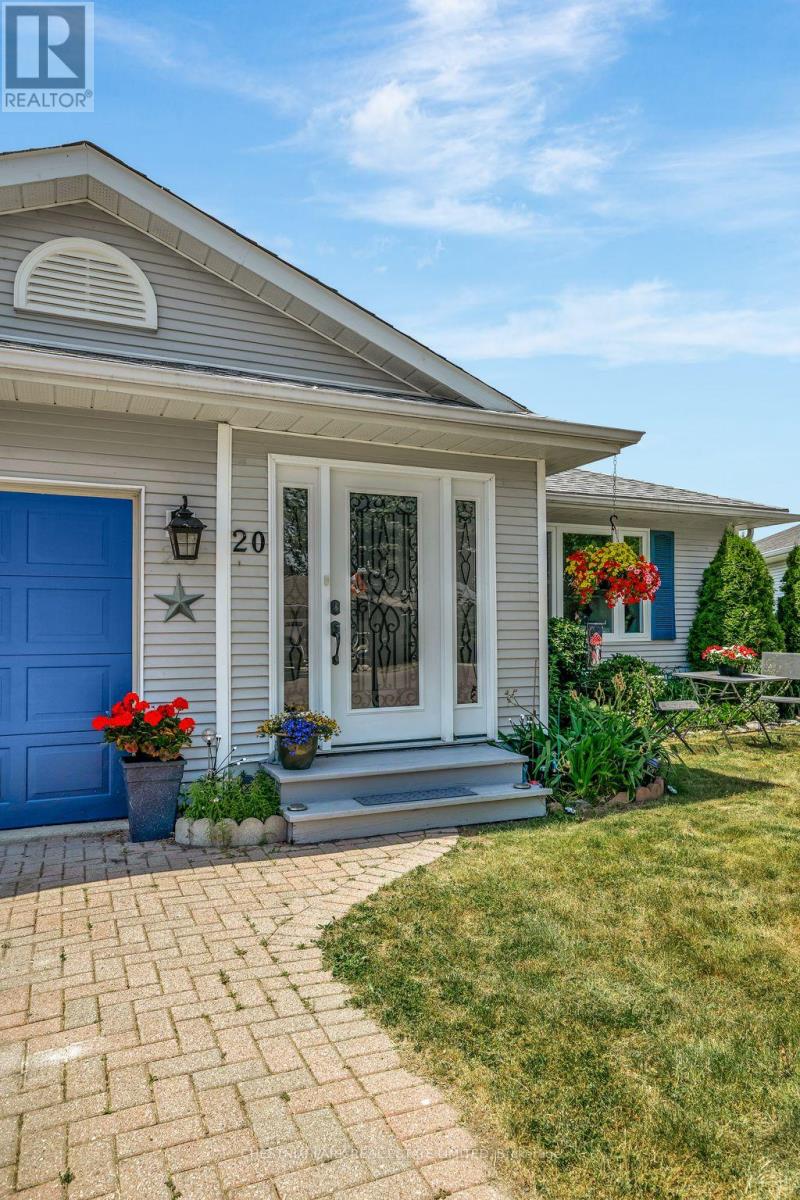 20 Monroe Court, Prince Edward County, Ontario  K0K 3L0 - Photo 4 - X12366758