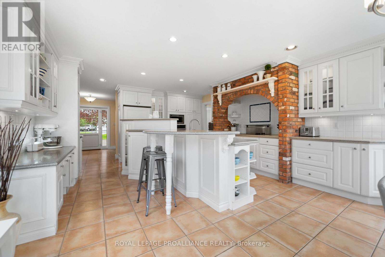 23 Quigg Lane, Prince Edward County, Ontario  K0K 1L0 - Photo 16 - X12368182