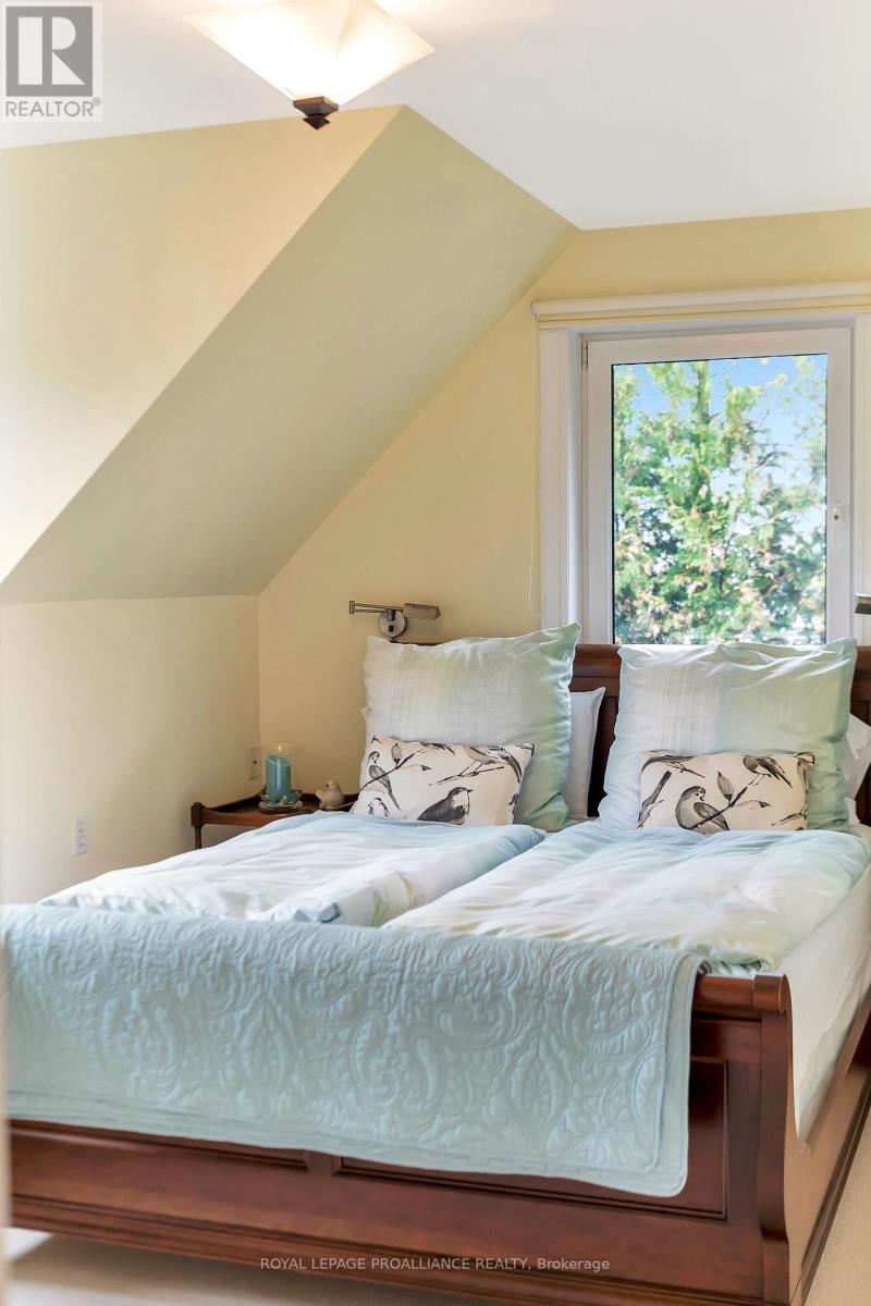 23 Quigg Lane, Prince Edward County, Ontario  K0K 1L0 - Photo 45 - X12368182