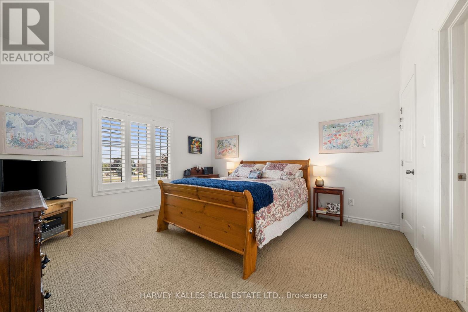 45 Maplehurst Crescent, Prince Edward County, Ontario  K0K 3L0 - Photo 18 - X12368862