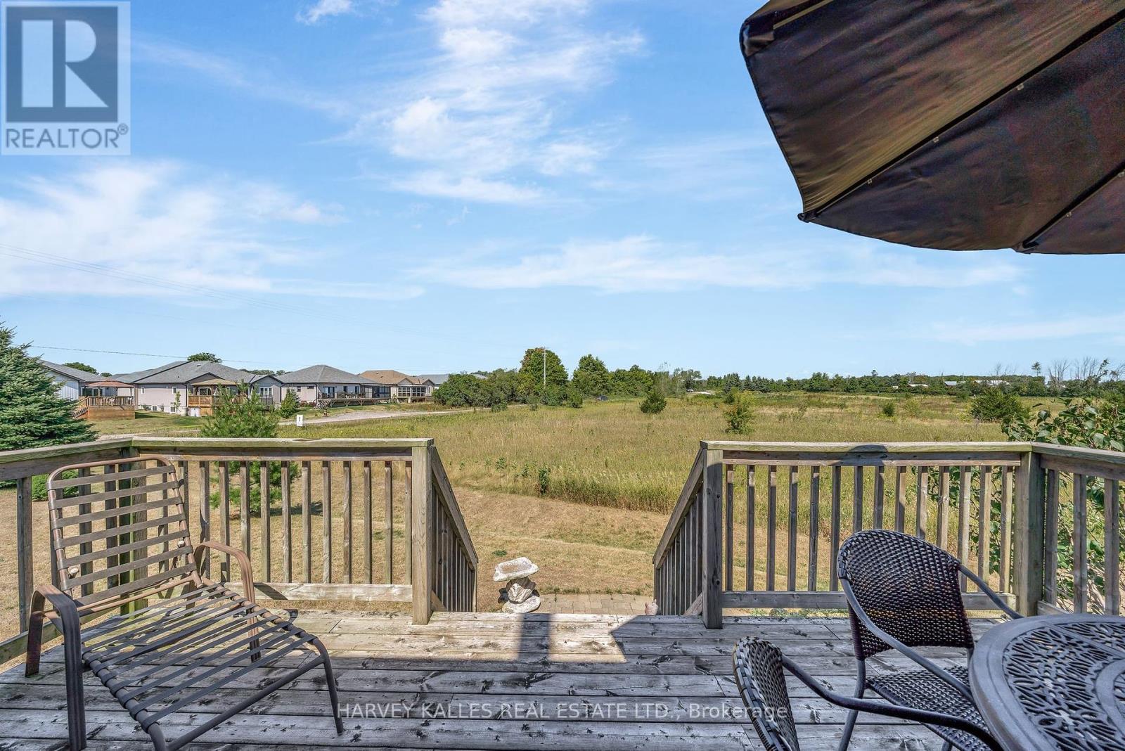45 Maplehurst Crescent, Prince Edward County, Ontario  K0K 3L0 - Photo 41 - X12368862