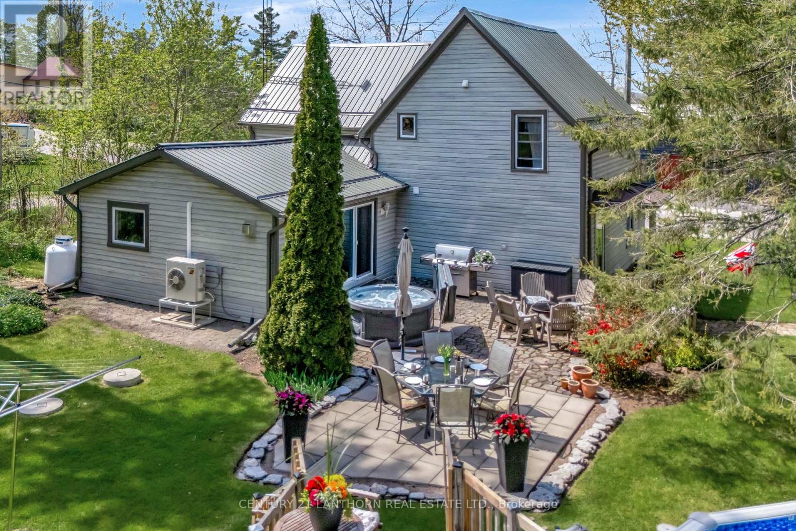 1647 County 10 Road, Prince Edward County, Ontario  K0K 1P0 - Photo 4 - X12369395