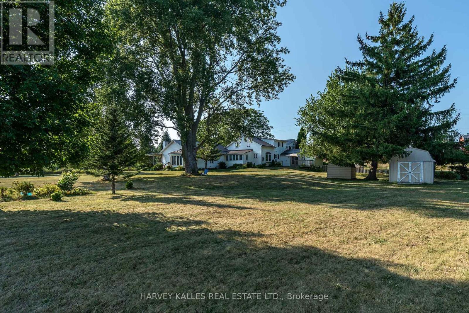 13667 LOYALIST PARKWAY, Prince Edward County, Ontario