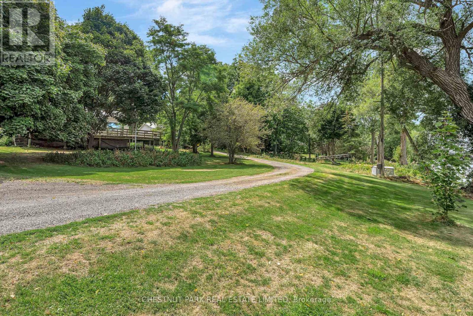 84-88 Munroe Lane, Prince Edward County, Ontario  K0K 2T0 - Photo 10 - X12369647