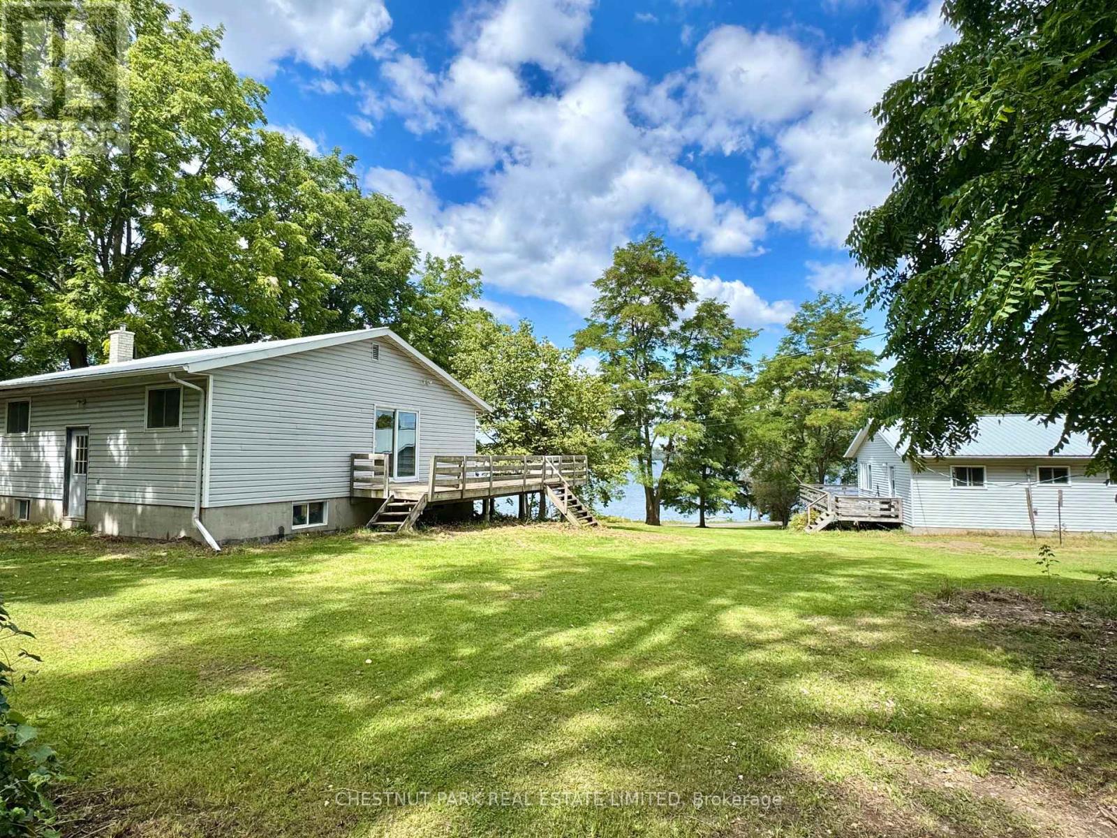 84-88 Munroe Lane, Prince Edward County, Ontario  K0K 2T0 - Photo 3 - X12369647