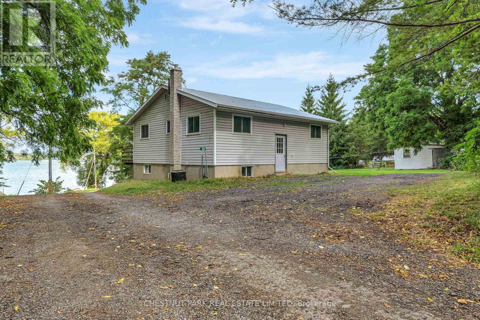 84-88 Munroe Lane, Prince Edward County, Ontario  K0K 2T0 - Photo 32 - X12369647