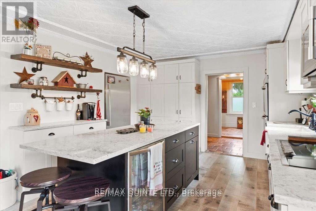 213 Gommorah Road, Prince Edward County, Ontario  K0K 1W0 - Photo 14 - X12369852