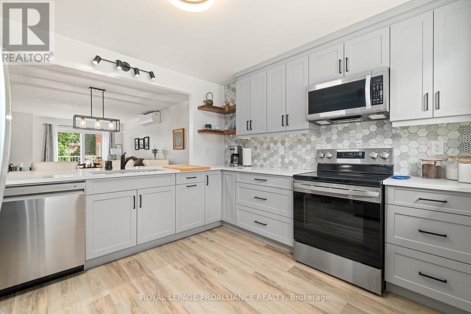 12 - 179 Herchimer Avenue, Belleville, Ontario  K8N 4G7 - Photo 12 - X12369890