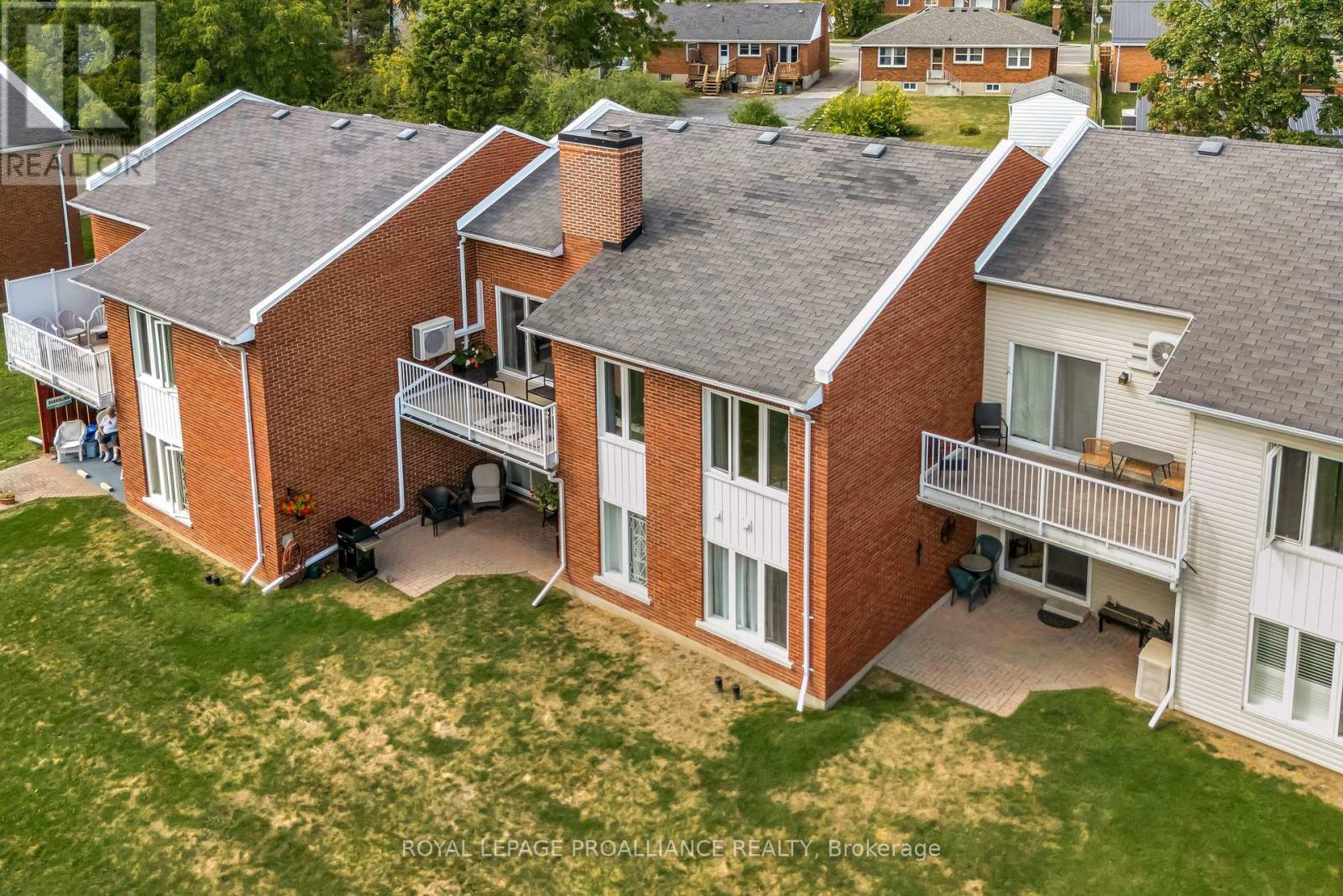 12 - 179 Herchimer Avenue, Belleville, Ontario  K8N 4G7 - Photo 34 - X12369890