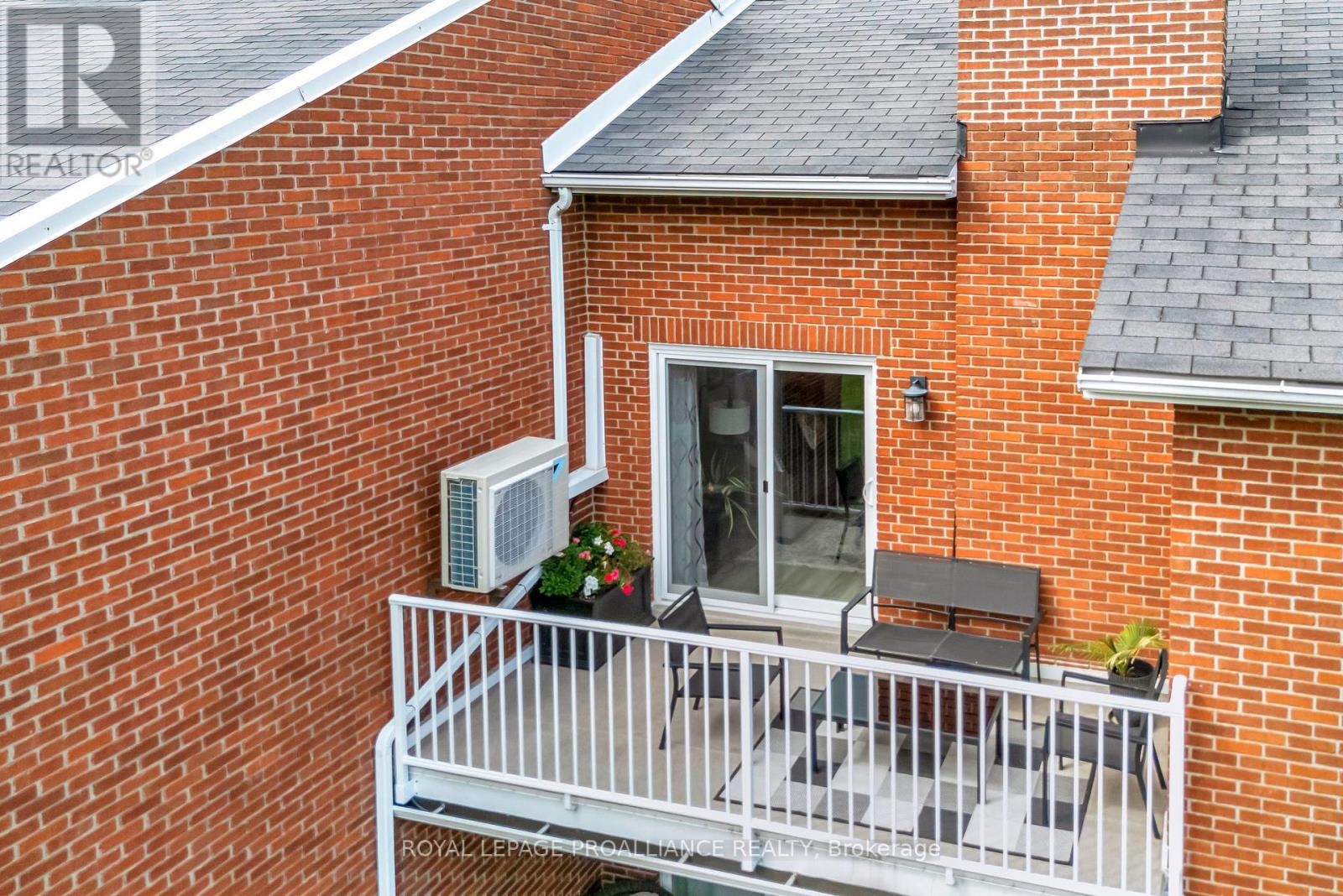 12 - 179 Herchimer Avenue, Belleville, Ontario  K8N 4G7 - Photo 35 - X12369890
