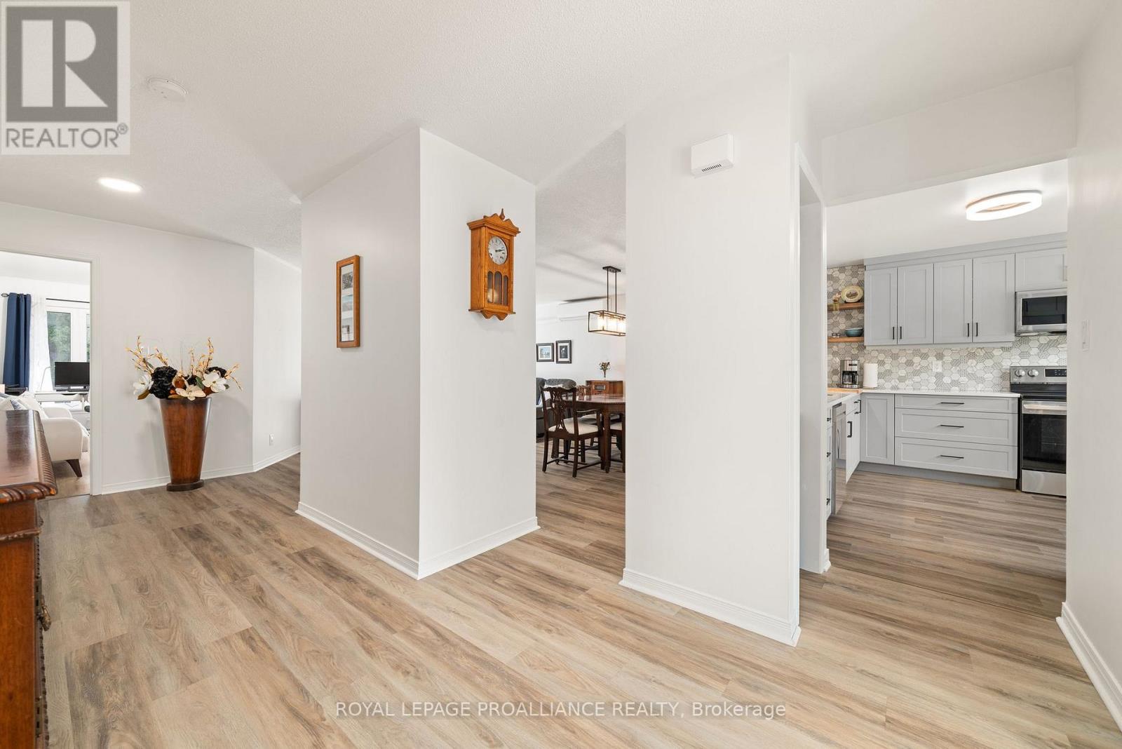 12 - 179 Herchimer Avenue, Belleville, Ontario  K8N 4G7 - Photo 8 - X12369890