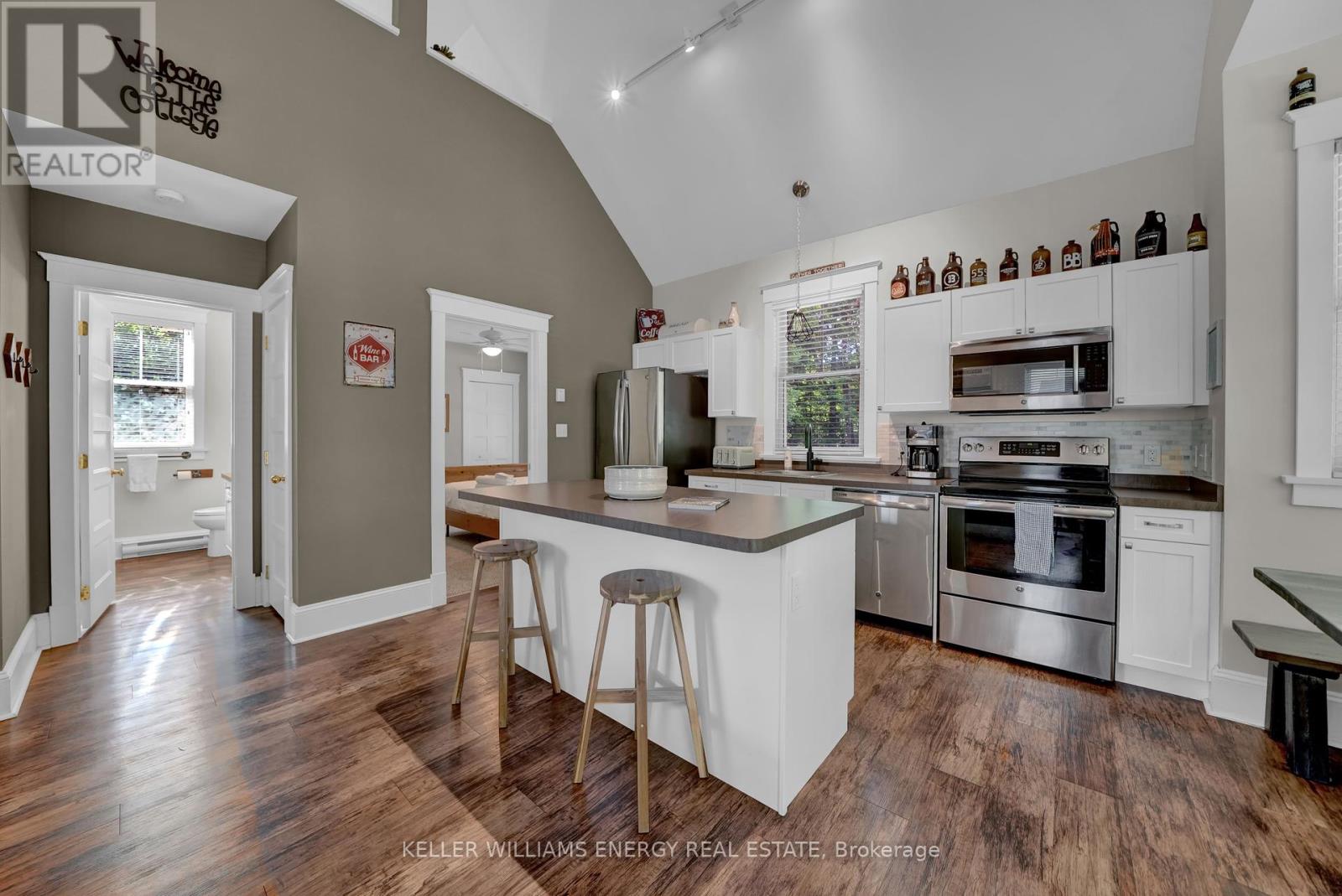 2 Pine Forest Lane, Prince Edward County, Ontario  K0K 1P0 - Photo 20 - X12369974