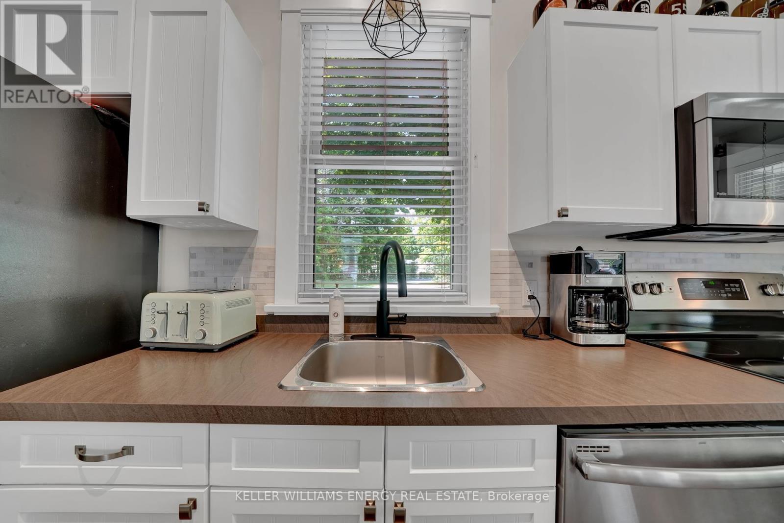 2 Pine Forest Lane, Prince Edward County, Ontario  K0K 1P0 - Photo 22 - X12369974