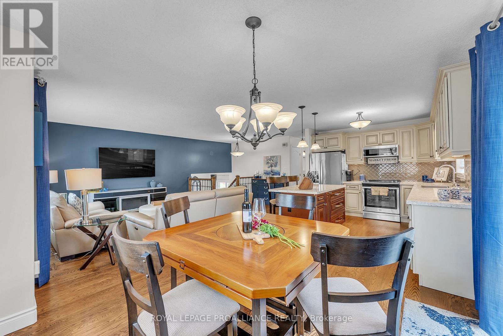 21859 Loyalist Parkway, Quinte West, Ontario  K0K 1L0 - Photo 15 - X12370086