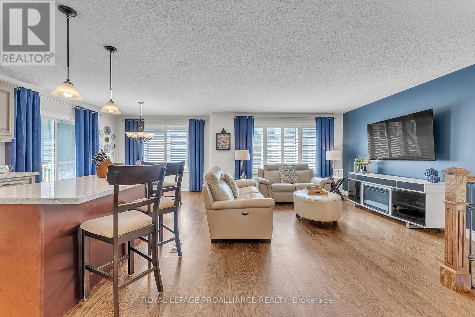 21859 Loyalist Parkway, Quinte West, Ontario  K0K 1L0 - Photo 18 - X12370086