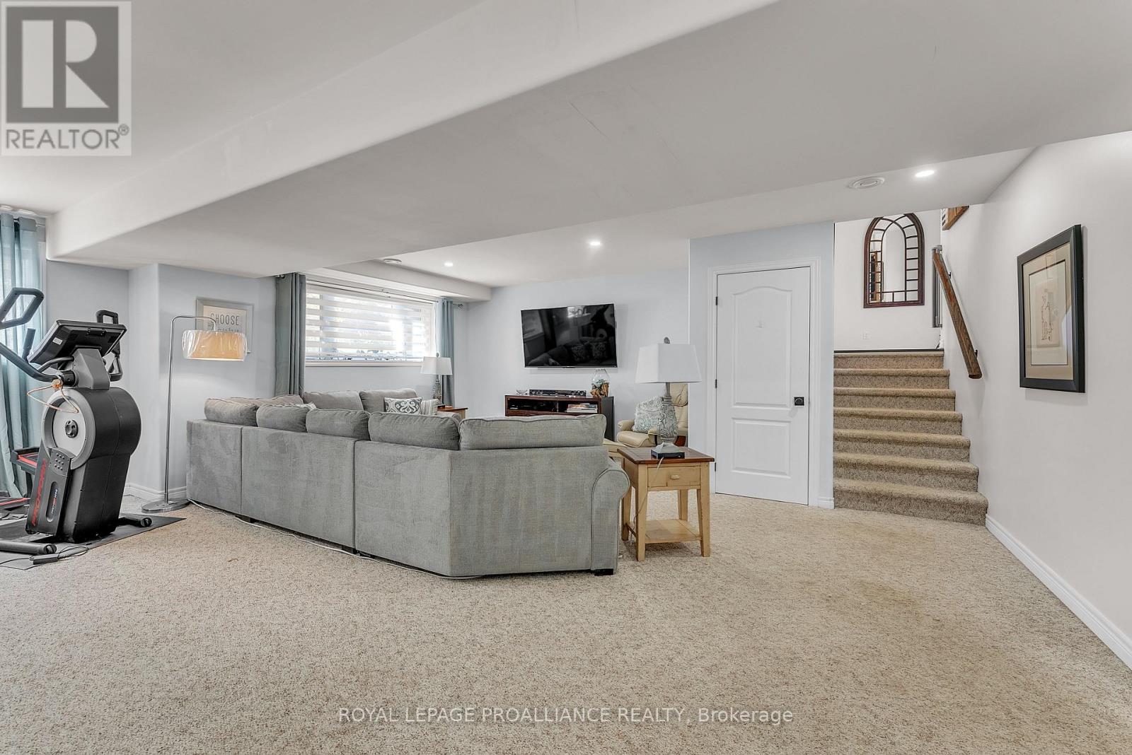 21859 Loyalist Parkway, Quinte West, Ontario  K0K 1L0 - Photo 34 - X12370086