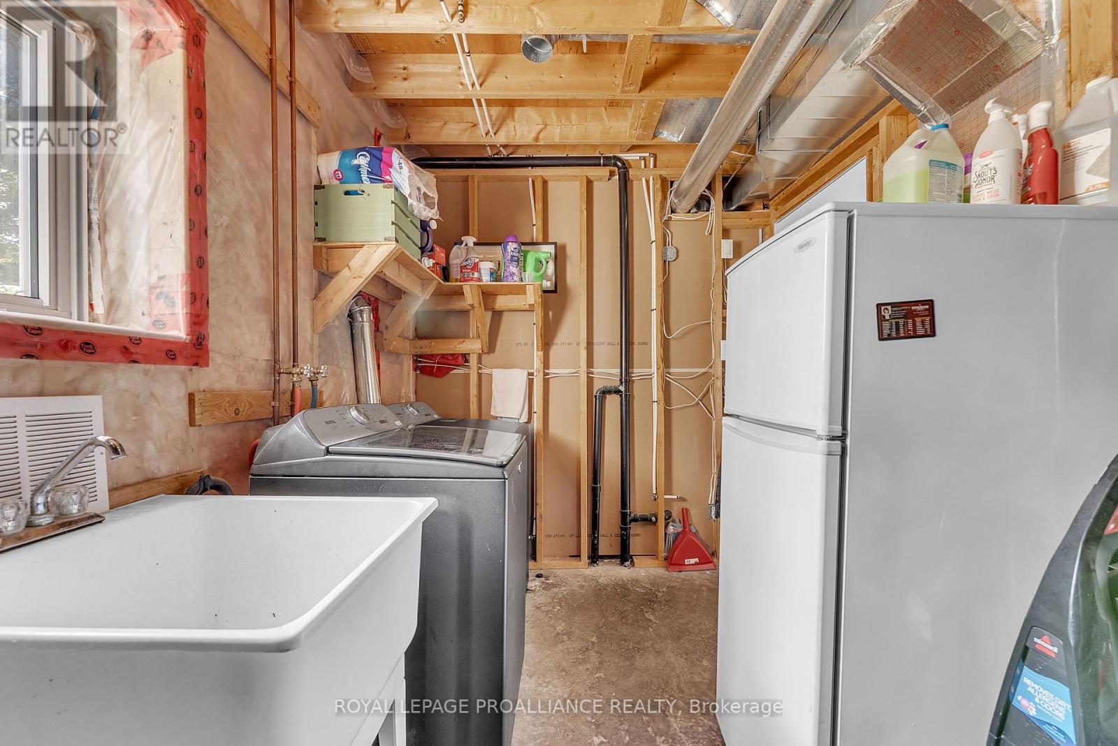 21859 Loyalist Parkway, Quinte West, Ontario  K0K 1L0 - Photo 41 - X12370086