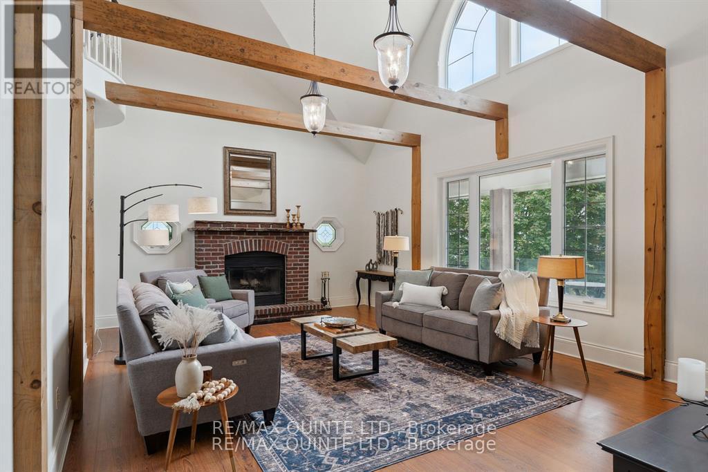 3225 County Road 8, Prince Edward County, Ontario  K0K 2T0 - Photo 12 - X12370437