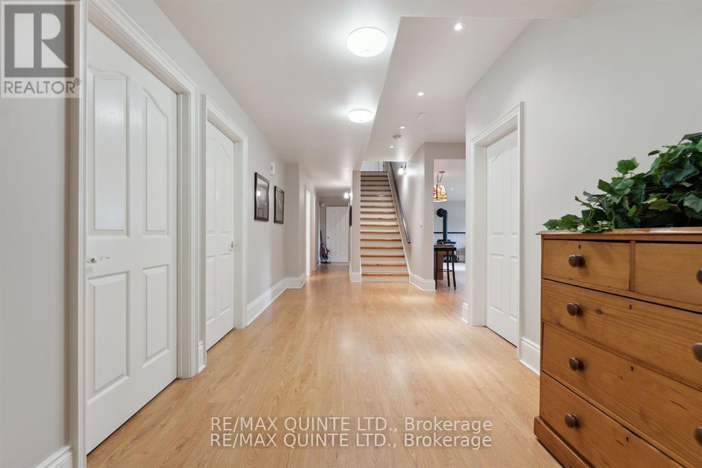 3225 County Road 8, Prince Edward County, Ontario  K0K 2T0 - Photo 26 - X12370437