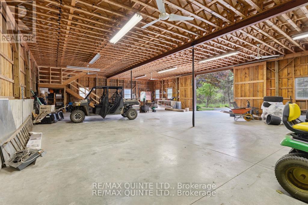 3225 County Road 8, Prince Edward County, Ontario  K0K 2T0 - Photo 41 - X12370437
