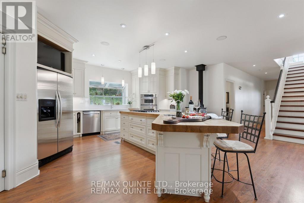 3225 County Road 8, Prince Edward County, Ontario  K0K 2T0 - Photo 7 - X12370437