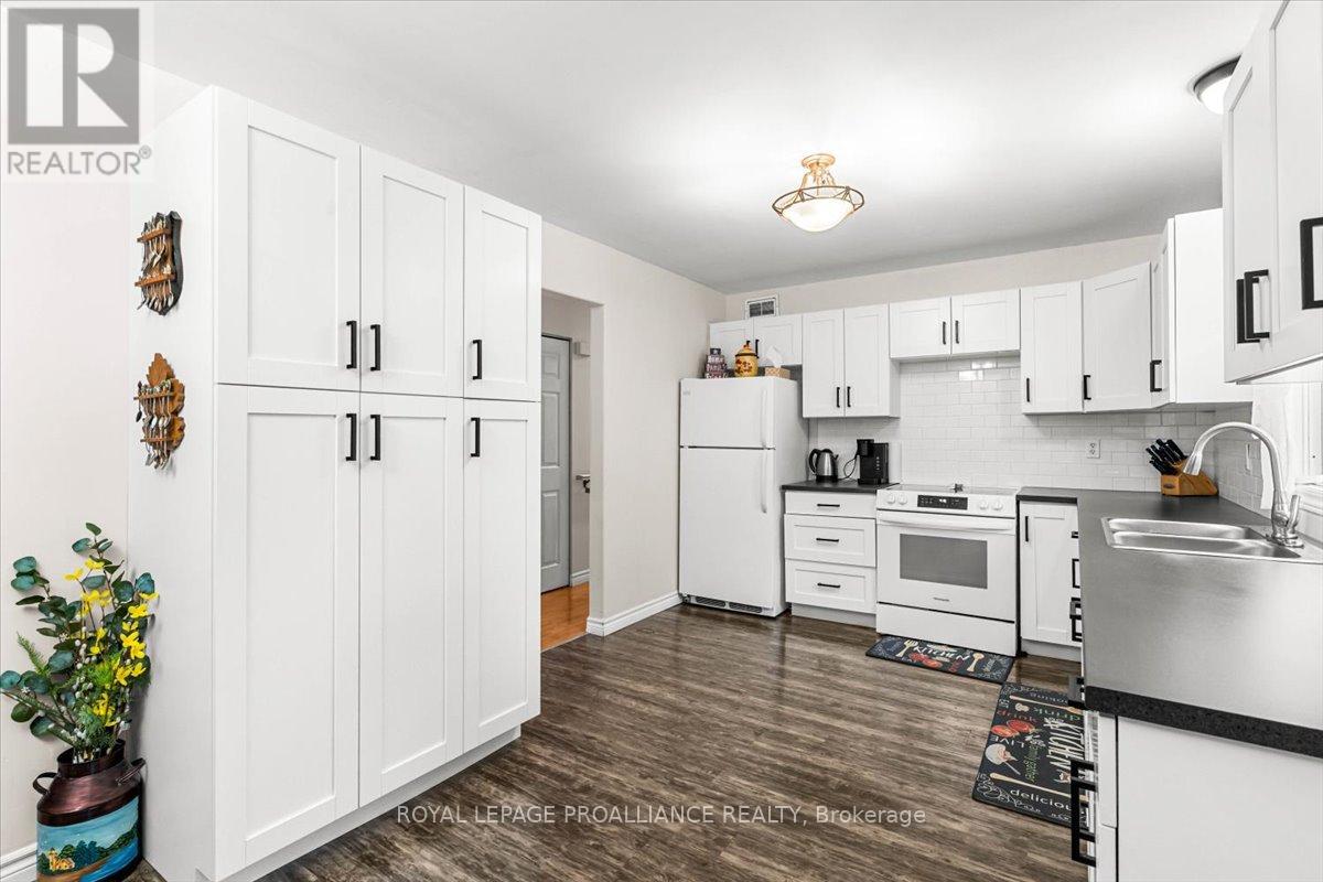 368 Stanley Avenue, Deseronto, Ontario  K0K 1X0 - Photo 10 - X12370588