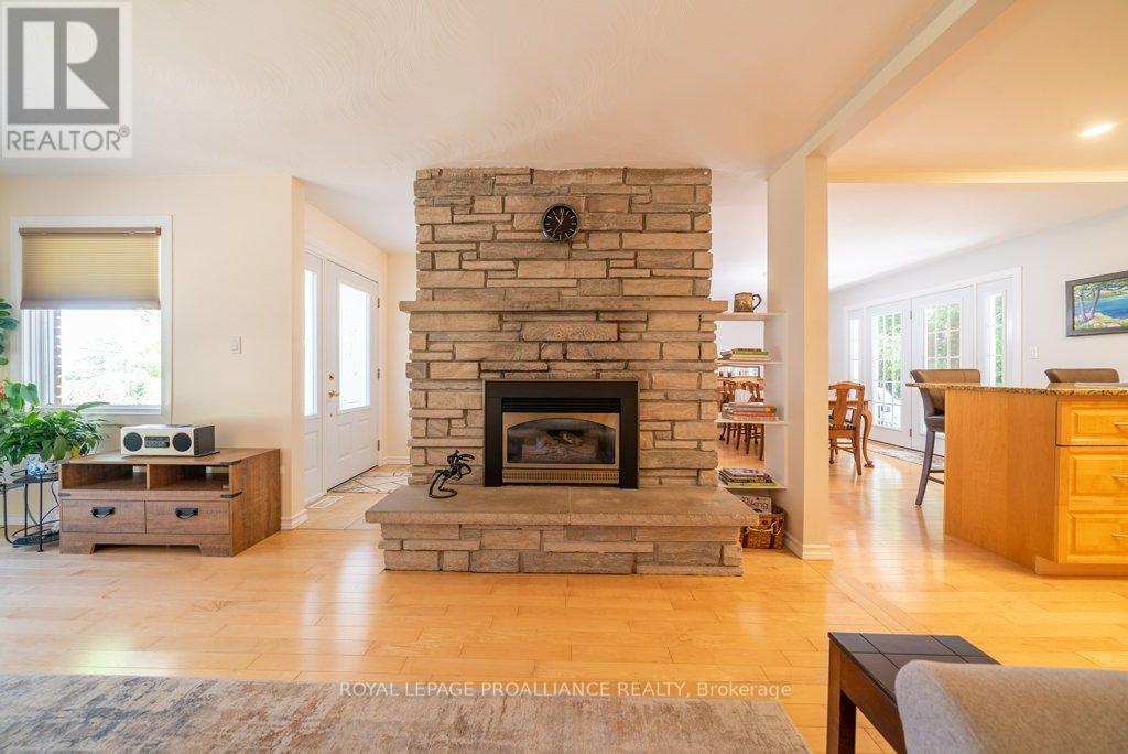 1676 Foxboro Stirling Road, Quinte West, Ontario  K0K 3E0 - Photo 10 - X12371753