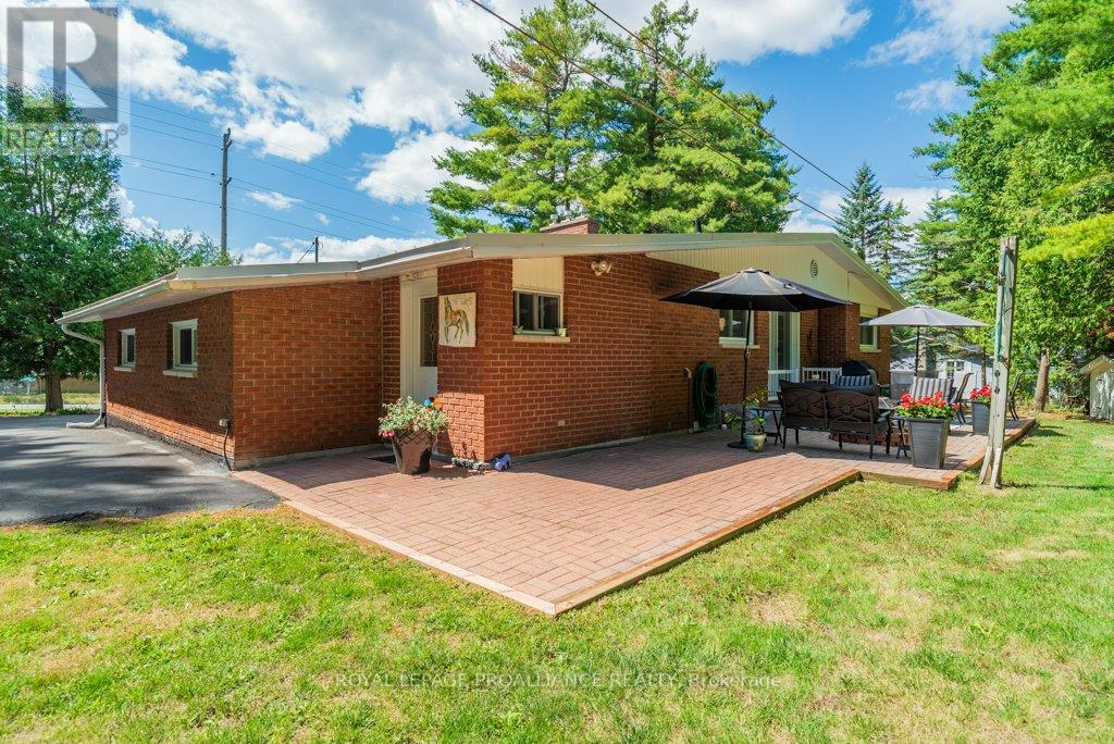 1676 Foxboro Stirling Road, Quinte West, Ontario  K0K 3E0 - Photo 3 - X12371753