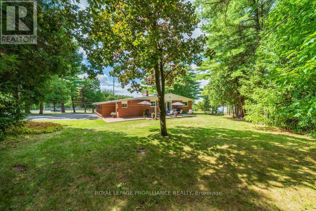 1676 Foxboro Stirling Road, Quinte West, Ontario  K0K 3E0 - Photo 39 - X12371753