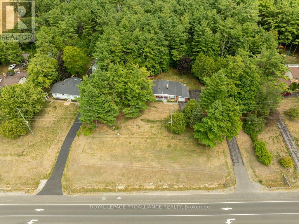 1676 Foxboro Stirling Road, Quinte West, Ontario  K0K 3E0 - Photo 43 - X12371753