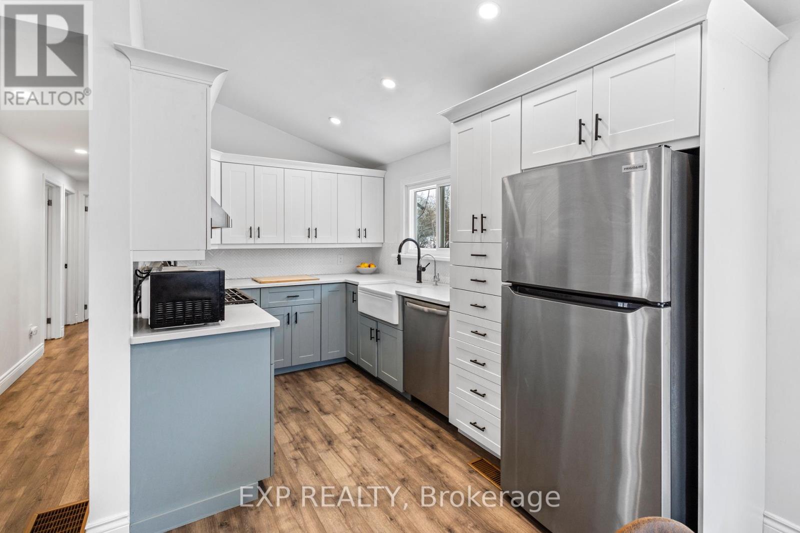825 County Road 8 Road, Prince Edward County, Ontario  K0K 2T0 - Photo 18 - X12372461