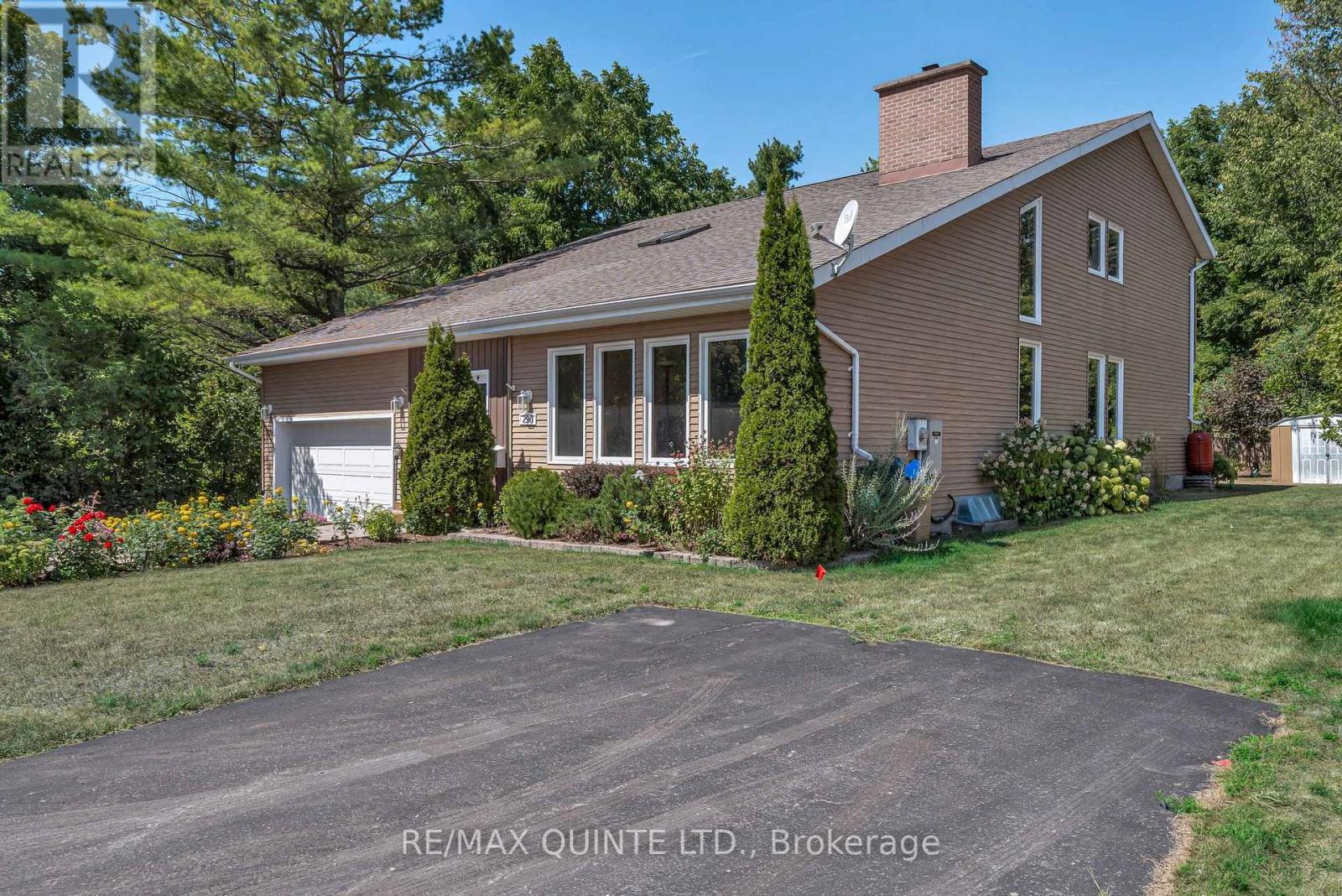290 St.lawrence Street E, Centre Hastings, Ontario  K0K 2K0 - Photo 4 - X12373417