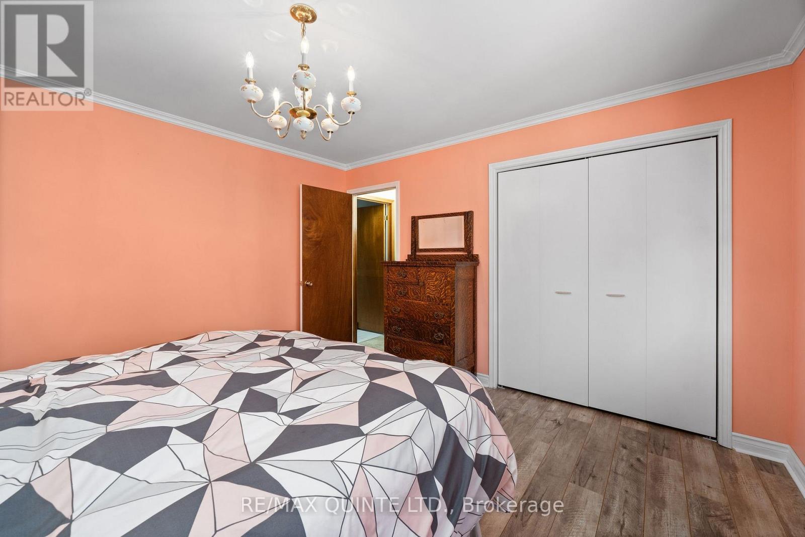 290 St.lawrence Street E, Centre Hastings, Ontario  K0K 2K0 - Photo 41 - X12373417