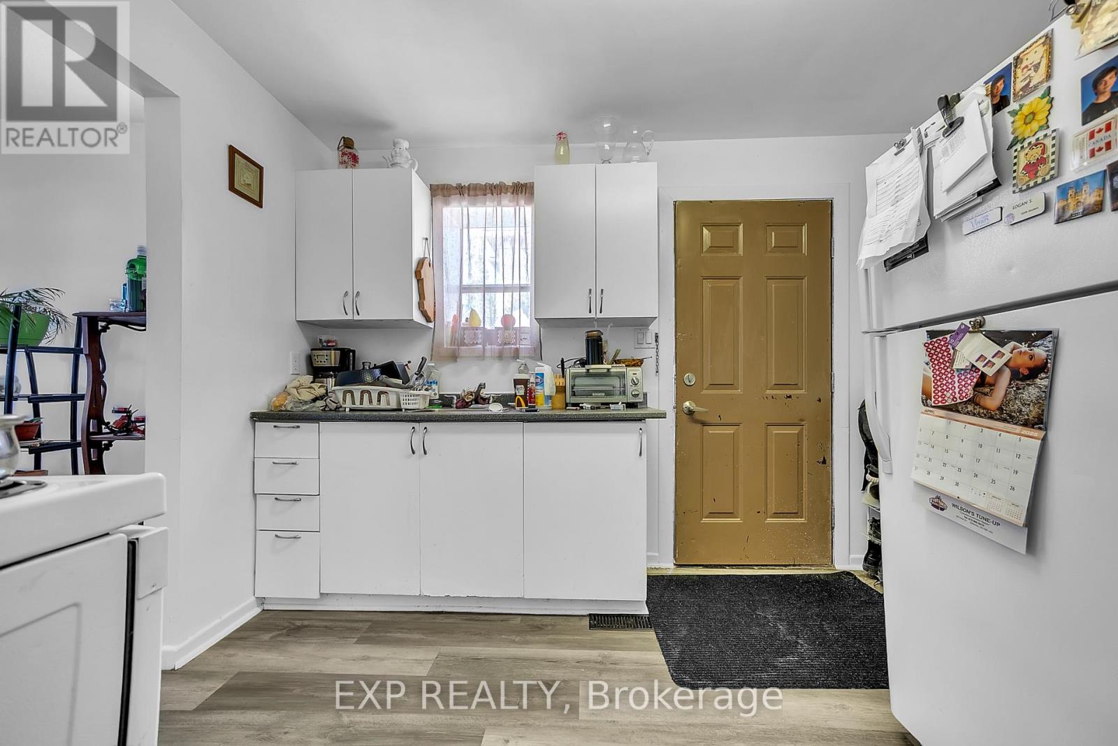 147 Victoria Avenue, Belleville, Ontario  K8N 2B3 - Photo 11 - X12373721