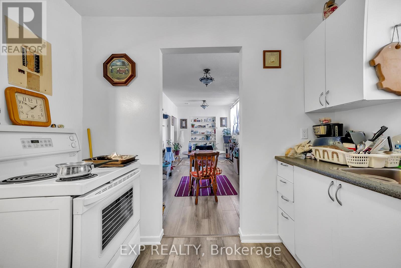 147 Victoria Avenue, Belleville, Ontario  K8N 2B3 - Photo 14 - X12373721
