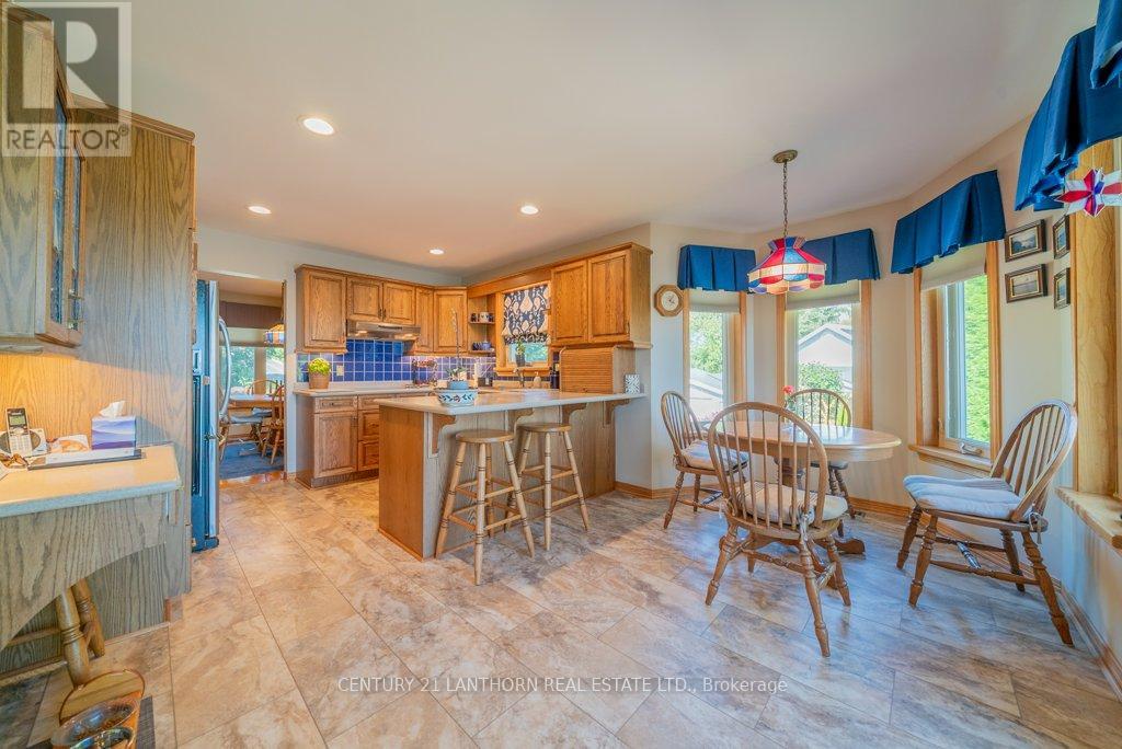 3126b County Rd 8 Road, Prince Edward County, Ontario  K0K 2T0 - Photo 15 - X12374137