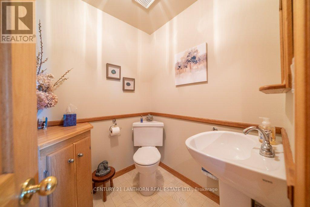 3126b County Rd 8 Road, Prince Edward County, Ontario  K0K 2T0 - Photo 19 - X12374137