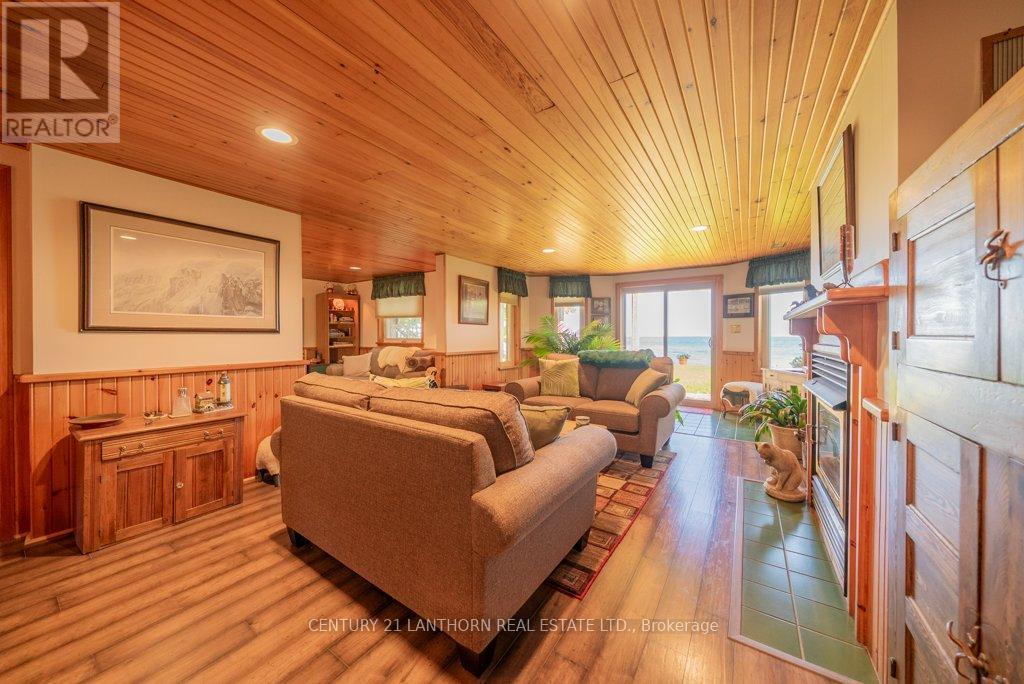 3126b County Rd 8 Road, Prince Edward County, Ontario  K0K 2T0 - Photo 25 - X12374137