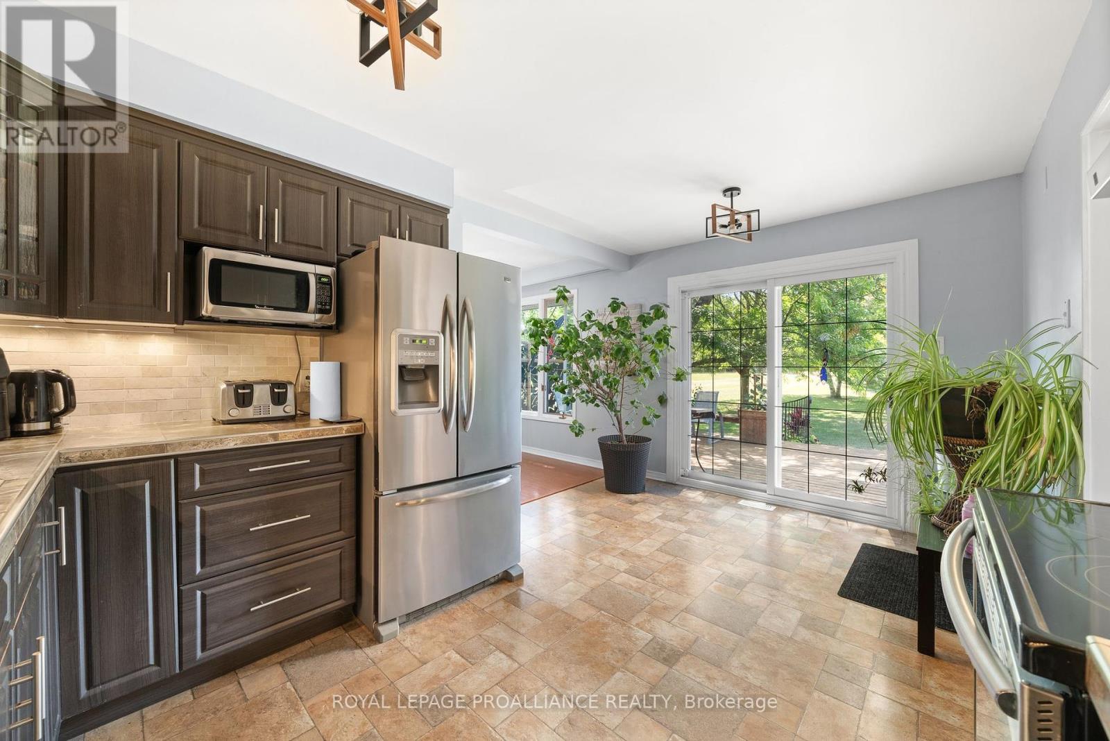 338 County Road 28, Prince Edward County, Ontario  K8N 4Z7 - Photo 16 - X12374643