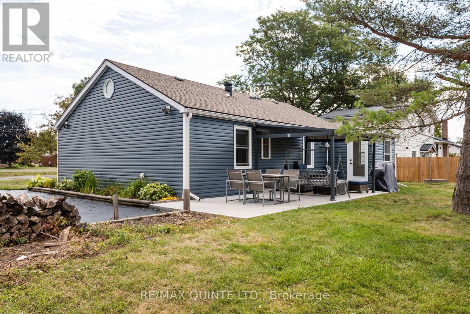 69 Ashley Street, Belleville, Ontario  K0K 2B0 - Photo 39 - X12375058