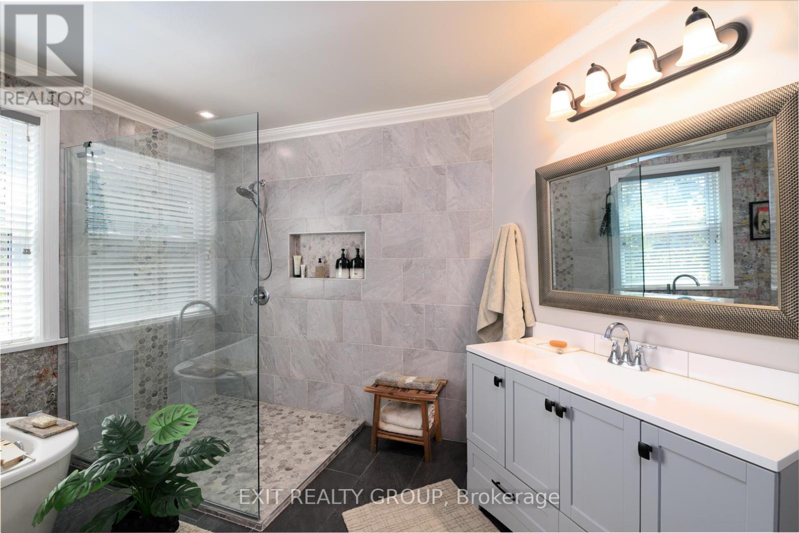 208 Glen Ross Road, Quinte West, Ontario  K0K 2C0 - Photo 22 - X12375311