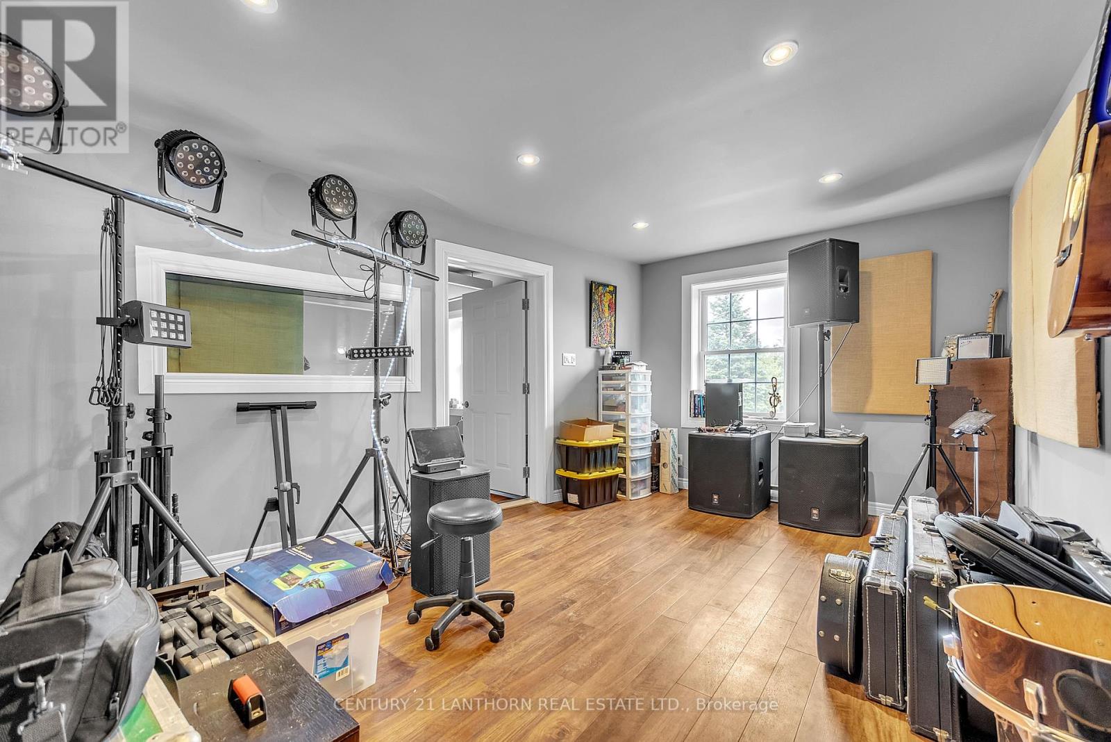 66 O'neill Drive, Belleville, Ontario  K8N 4Z4 - Photo 38 - X12377049