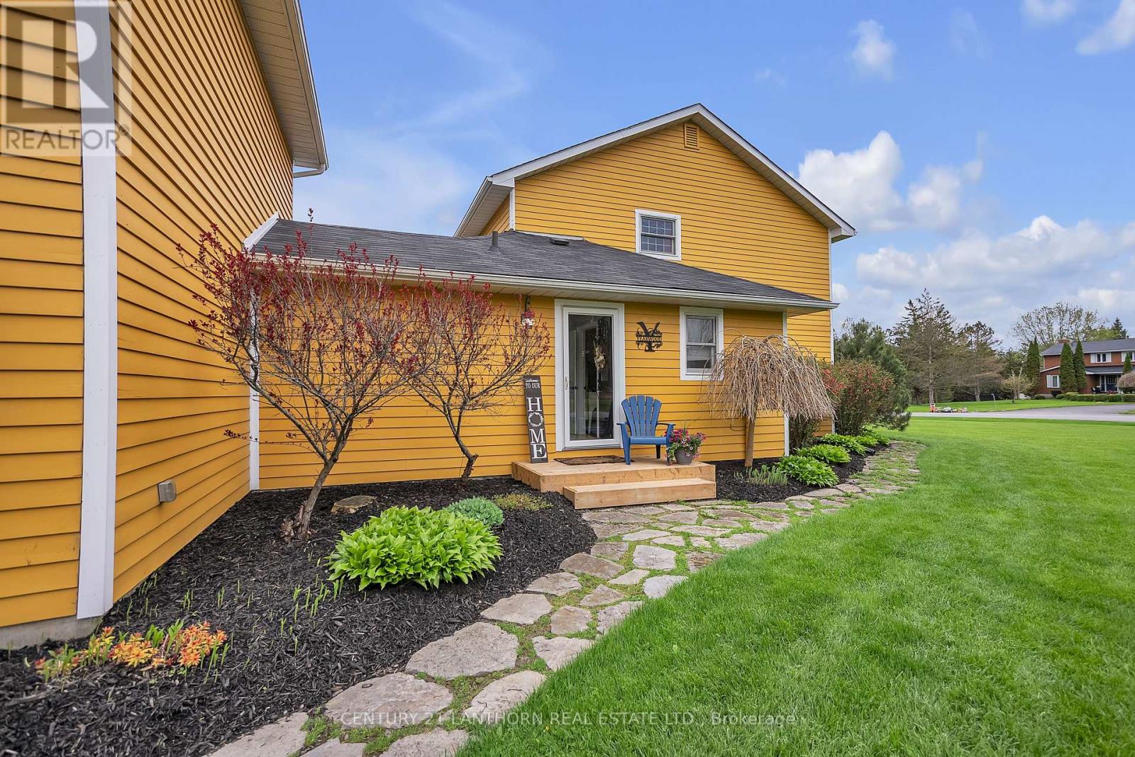 66 O'neill Drive, Belleville, Ontario  K8N 4Z4 - Photo 5 - X12377049